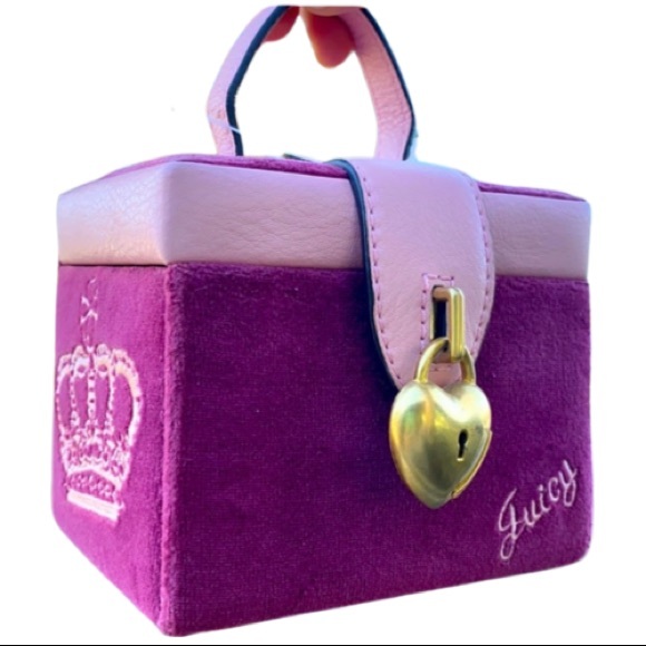 Juicy Couture Handbags - Vintage JUICY COUTURE Y2K Purple Velour BAG JEWELRY BOX CASE RARE TRAIN CASE
